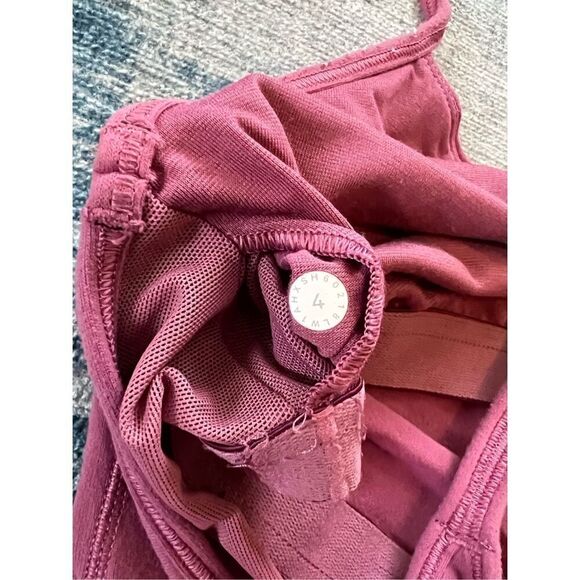 Lululemon Moss Rose Mauve Power Pose Athletic Tank Top Size 4 - Picture 3 of 6